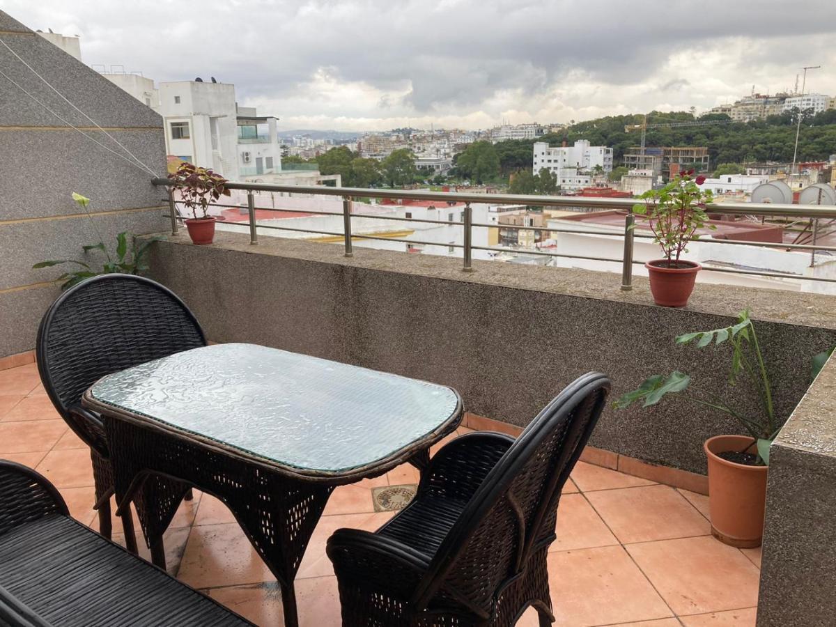 Superb Apartment In The Heart Of Tanger Luaran gambar